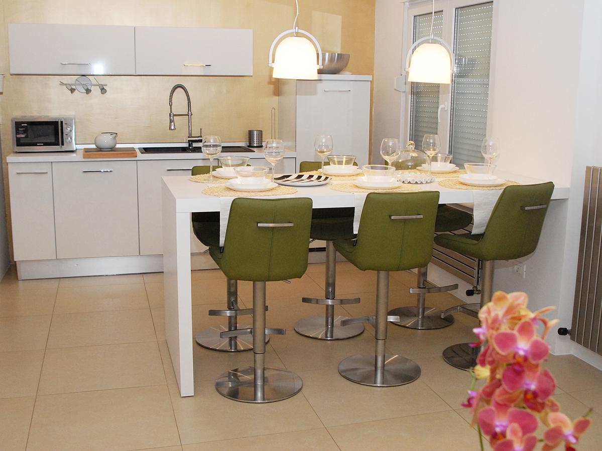 Apartment Klara II Pola Esterno foto